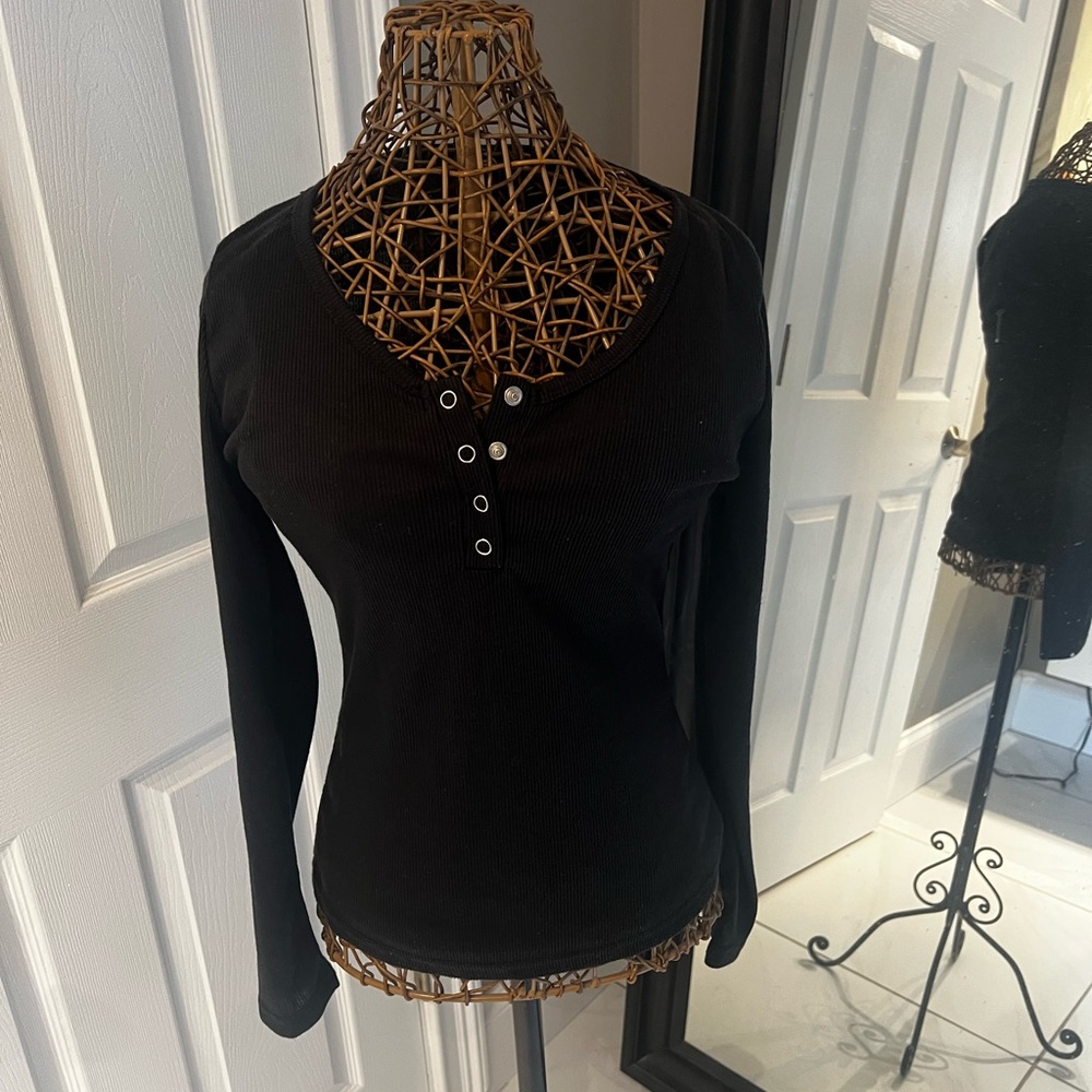 Black Long Sleeve Button-Up Top